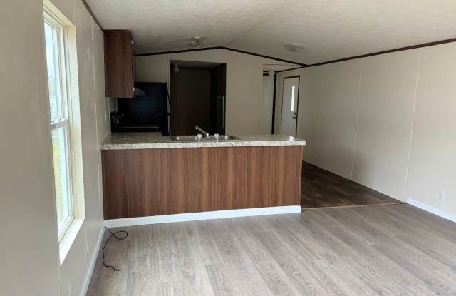 565 Travis Way Gallery 3