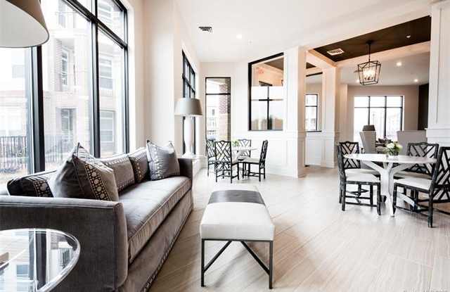 10626 Holly Village Circle Gallery 4