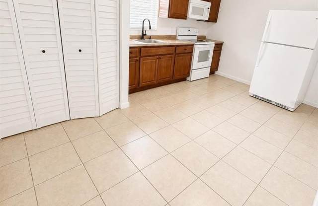 1632-1632 NE 71ST Place Gallery 4