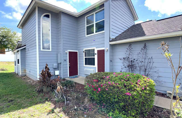 Move in Ready! Four Corners Area! Beautiful 3 Bed 3 Bath Townhome! photos photos