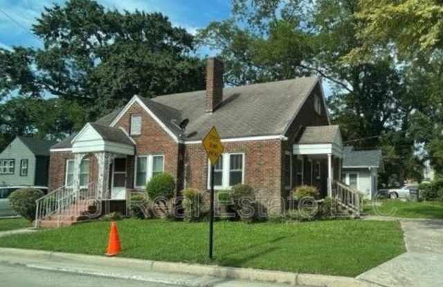 846 Custer St - 846 Custer Street, Hapeville, GA 30354