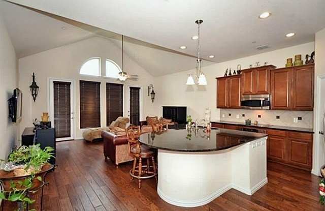 8700 Iron Horse Drive - 8700 Iron Horse Drive, Irving, TX 75063