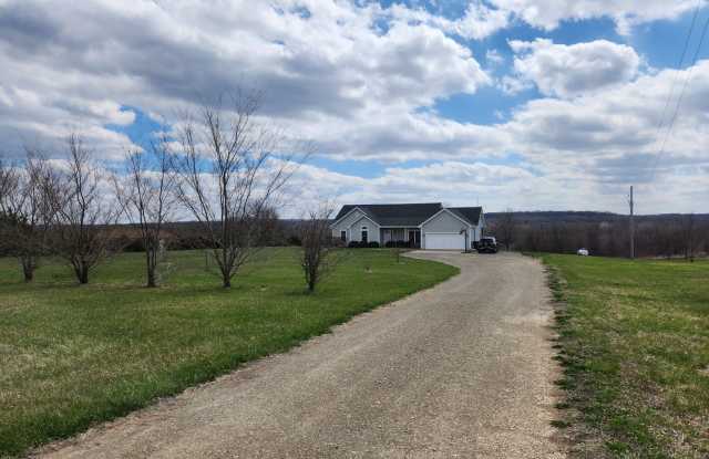 New price! Enjoy country living and seclusion close to town! 24hr notice required prior to showings. photos photos