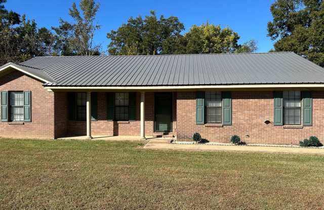 128 Una Drive Sardis, MS Gallery 1