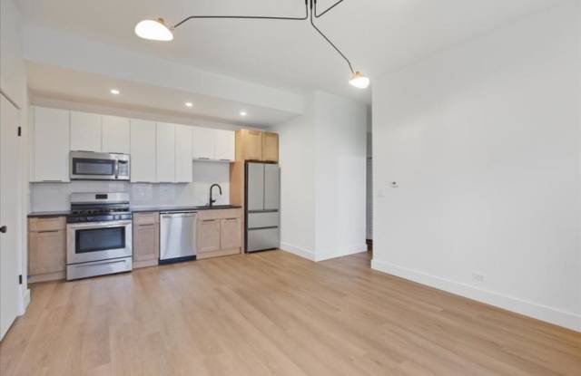 3211 W LeMoyne photos photos