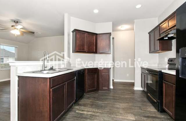 16380 Natchez Drive Gallery 4