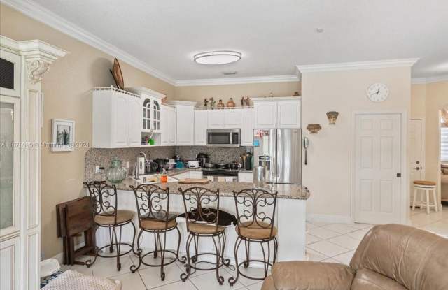 9112 NW 145th Street ., Miami Lakes, FL 33018 Gallery 2