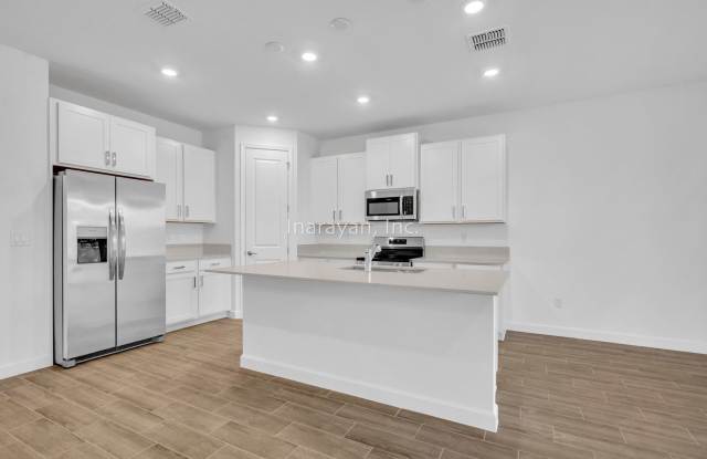 Stunning 4‑Bedroom Single‑Family Home in Riverwood at Everlands — $2,450/month Gallery 4
