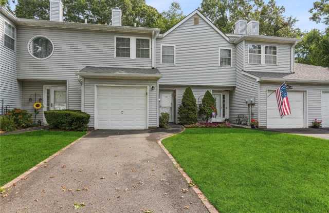 507 Sara Circle - 507 Sara Circle, Terryville, NY 11776