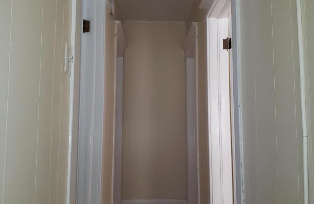 1827 PORTSHIP ROAD Gallery 2