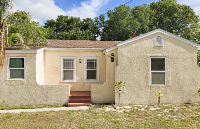 1065 Sunset Drive photos photos