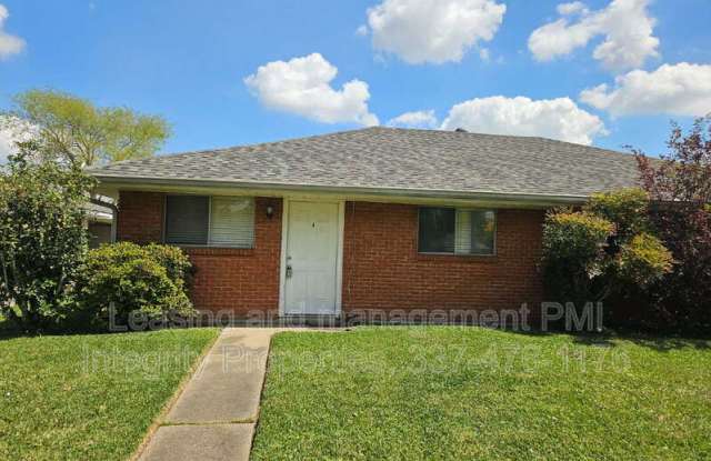 204 N Millet Ave photos photos