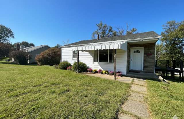 Tired of being a renter and want to own your own home? This is a Lease with Option to Purchase deal (this is NOT a traditional rental). photos photos