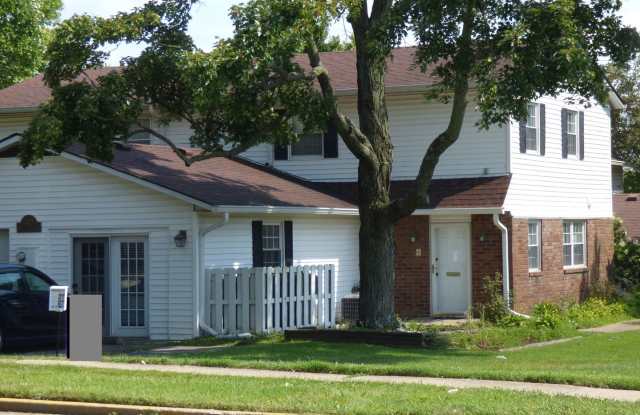 COMING SOON! Beautiful All Electric Townhome! Converted Garage, W/D, Small Pets Ok! photos photos