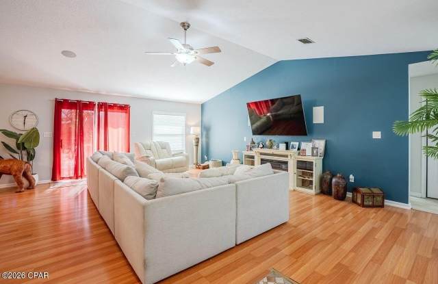 6224 Seminole Drive Gallery 4
