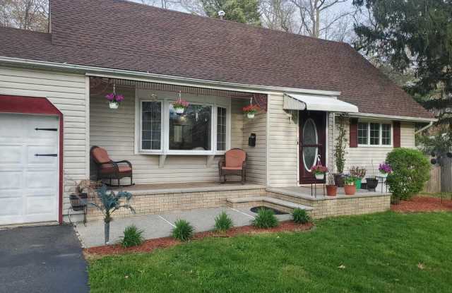 33 Heather Drive - 33 Heather Drive, Monmouth County, NJ 07726