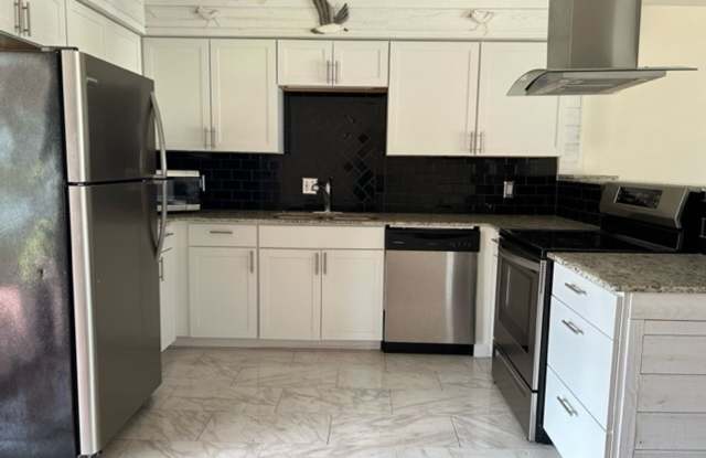 ** ANNUAL 2/2 UNFURNISHED HOME IS AVAILABLE STARTING MID SEPTEMBER 2026** photos photos