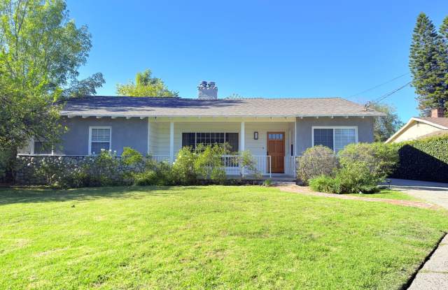 Stunning 4-Bedroom Home in Quiet North Hills photos photos