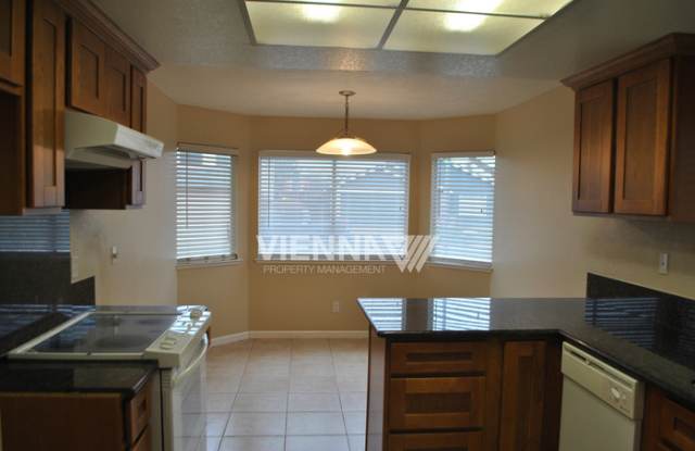4073 North Country Drive Gallery 3