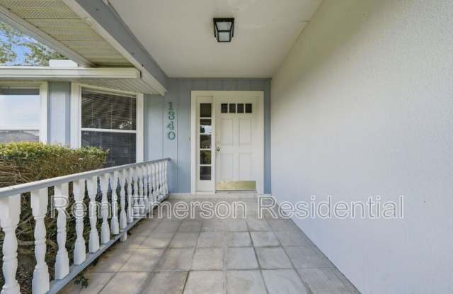1340 Wood Lake Circle Gallery 2