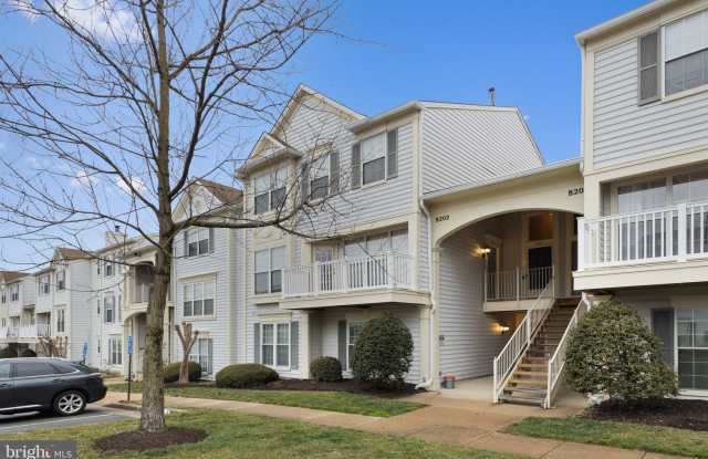 8202-C CROSSBROOK Court photos photos