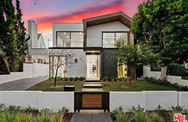 213 N Palm Dr photos photos