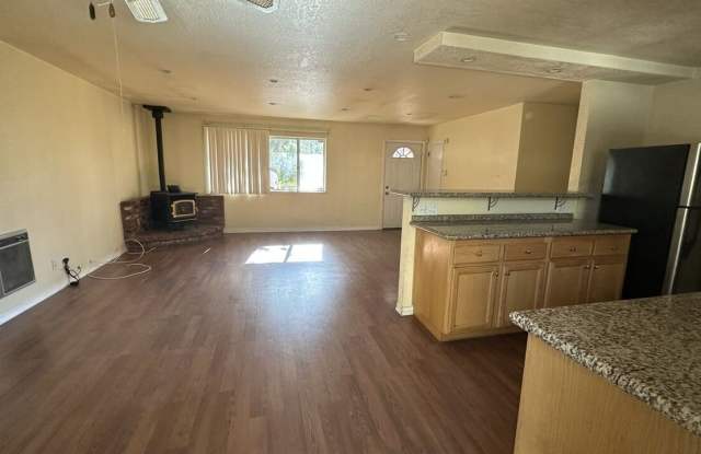 2100 Zermatt Dr photos photos