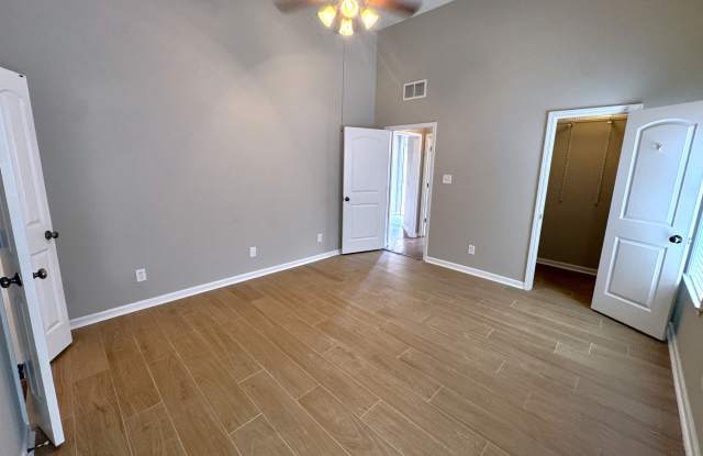 10228 Morning Hill Drive Gallery 4