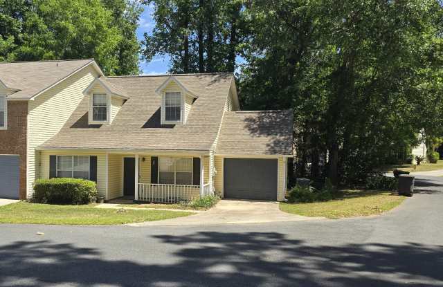3140 Camelliawood Circle West photos photos