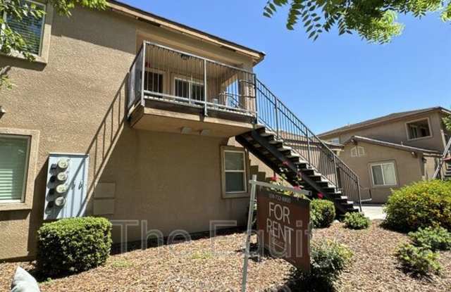 2226 West Lark Avenue photos photos