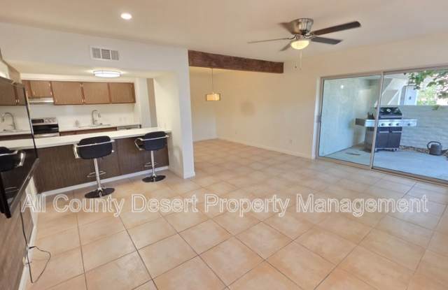 2504 N Whitewater Club Drive Gallery 2