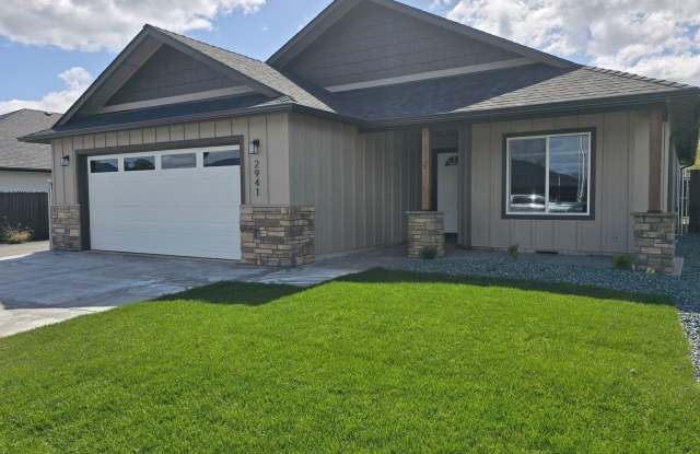 3 bed 2 bath Home for Rent in Grants Pass photos photos