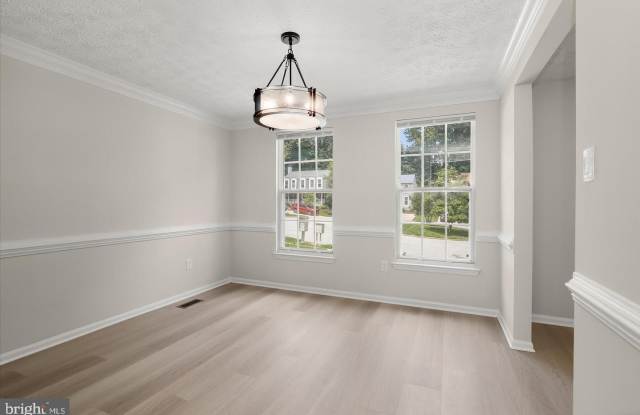 5934 IRON FRAME Way Gallery 3