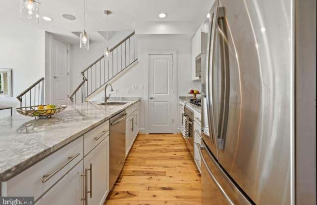 3325 11TH Street NW Gallery 3