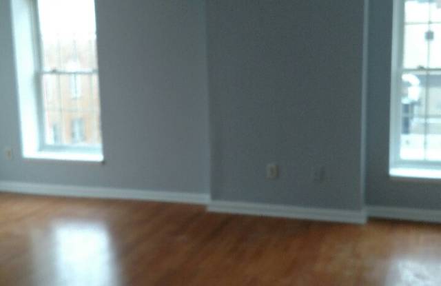 142 Middle Ave Gallery 3