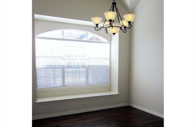 405 Stonebridge Circle Gallery 3