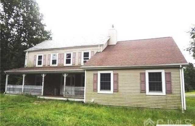 133 Old Beekman Road - 133 Old Beekman Road, Middlesex County, NJ 08852