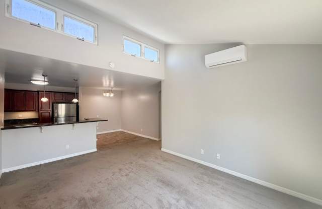 Beautiful 4B/2BA Top Floor Corner Unit with pool view for Rent! photos photos