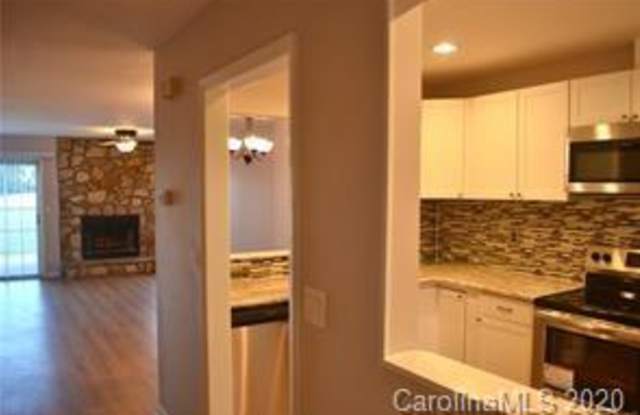 8208 Golf Ridge Drive #902 Gallery 3
