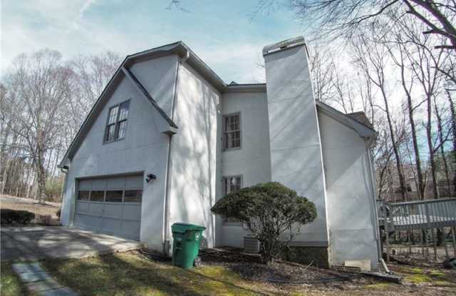 550 Cross Creek Point Gallery 2
