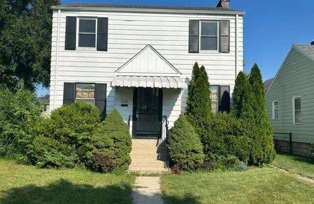 7021 Monroe Avenue photos photos