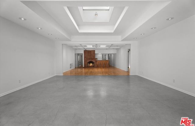 4031 Hollyline Avenue Gallery 1