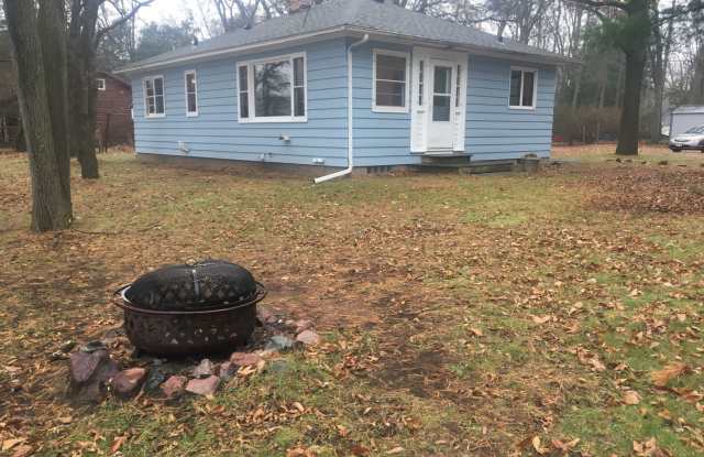 Beautiful 3 Bedroom Water Front Home with Dock photos photos