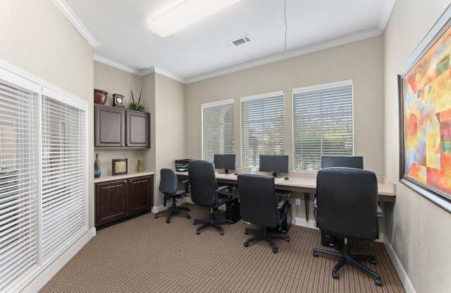 Bowie Garden photos photos