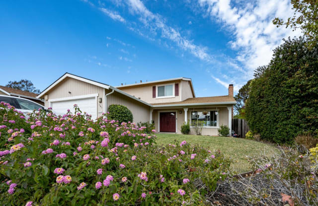 101 Carlisle Way - 101 Carlisle Way, Benicia, CA 94510
