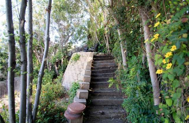 9910 Mollyknoll Avenue Gallery 4