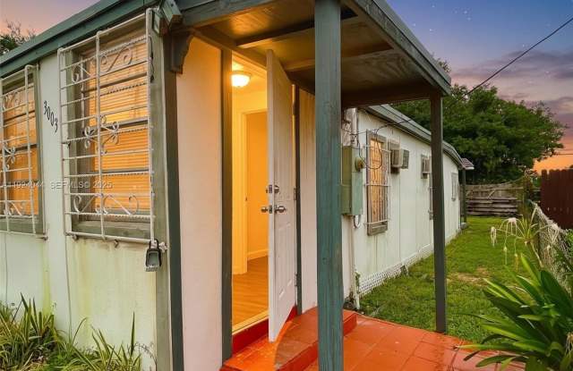 3003 NW 45th St photos photos 3003 NW 45th St photos photos