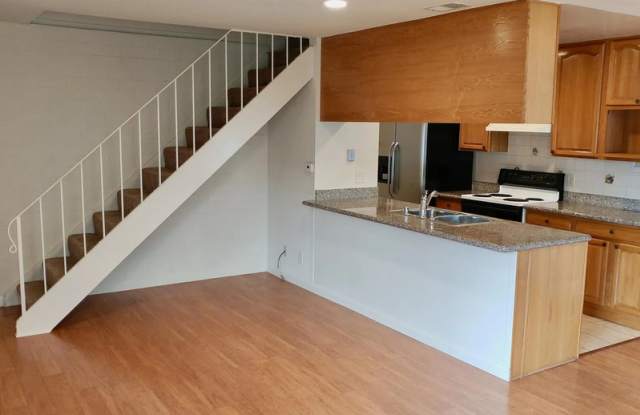 2313 Samaritan Dr Gallery 4