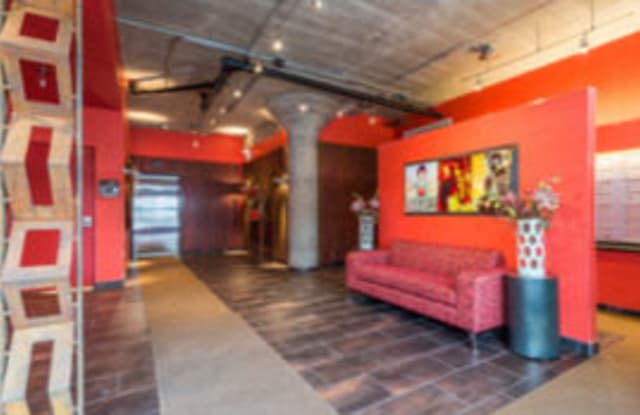1115 West 15th Street Gallery 3