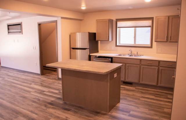 2 Bedroom Townhome! Part of 6-Plex photos photos